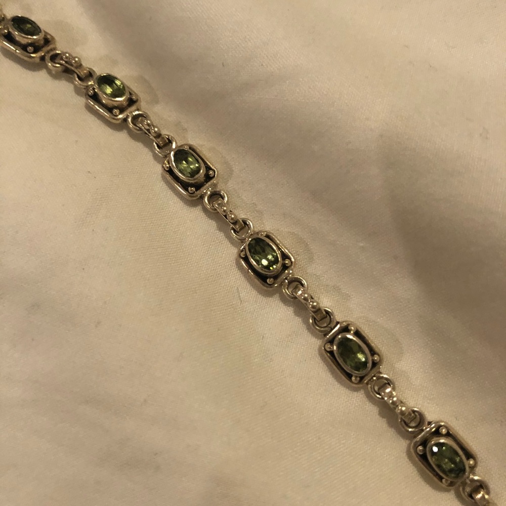 sterling silver and peridot link bracelet - Picture 3 of 6